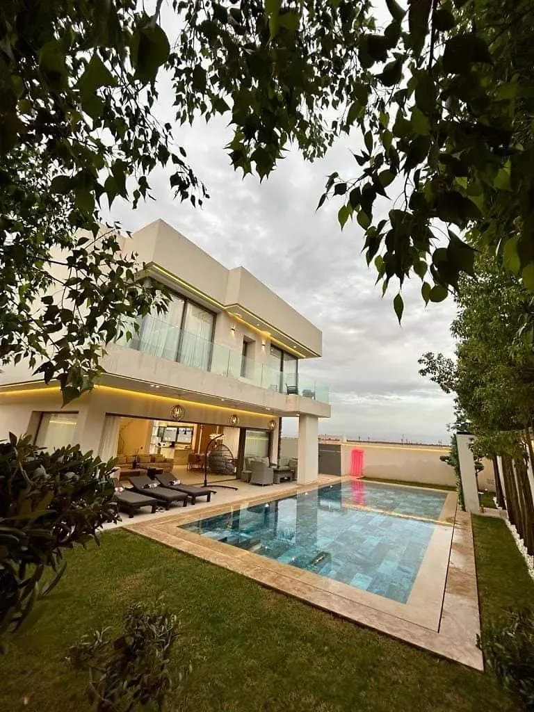 Villa Twin Amelkis location